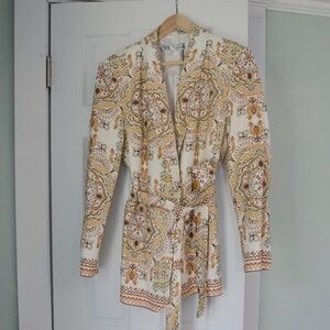 Vacation Chic Linen Suit in gorgeous interior fabric print from Zara size XXL
